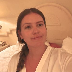 Meet your Posher, Madeline